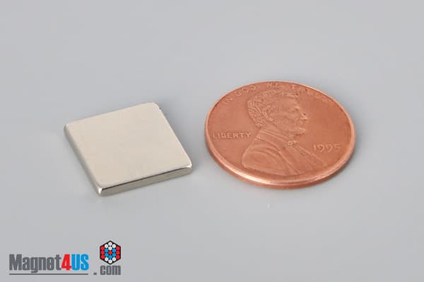 1/2" x 1/2" x 1/16" N40 Neodymium Block Magnet - photo 1