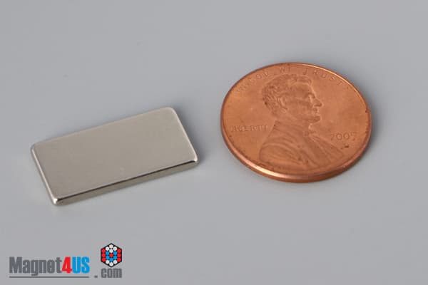 3/4" x 3/8" x 1/16" N52 Neodymium Block Magnet - photo 1