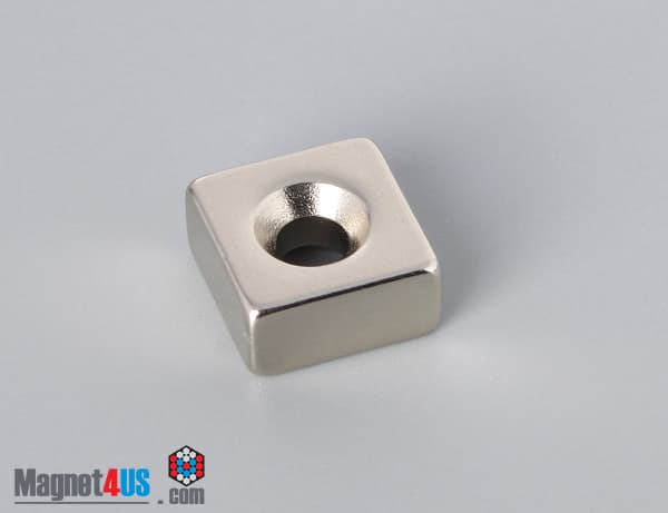1/2" x 1/2" x 1/4" #6 N42 Countersunk Magnet