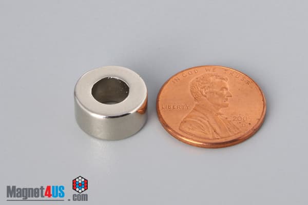 1/2" od x 1/4" id x 1/4" N45 Neodymium Ring Magnet - photo 1